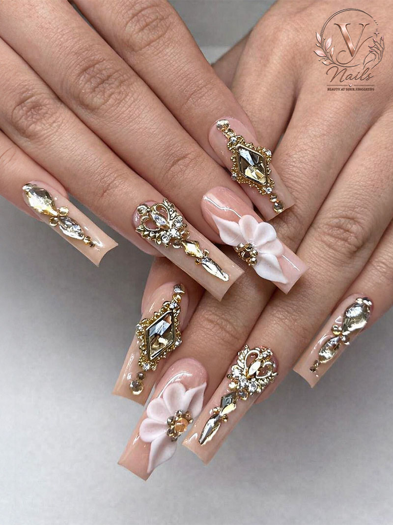 V Nails Spa